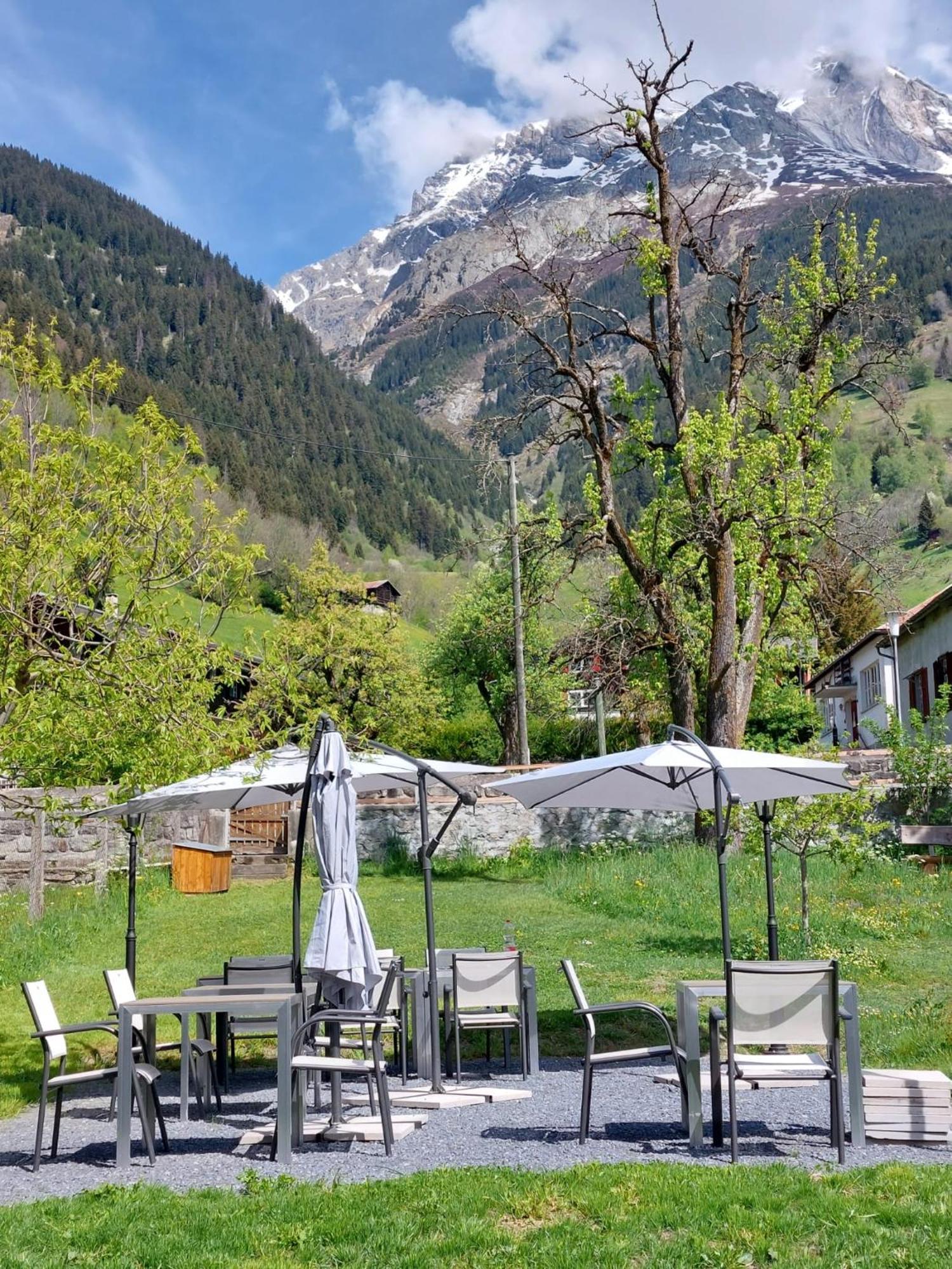 Casa Toedi Restaurant Hotel Trun Eksteriør billede